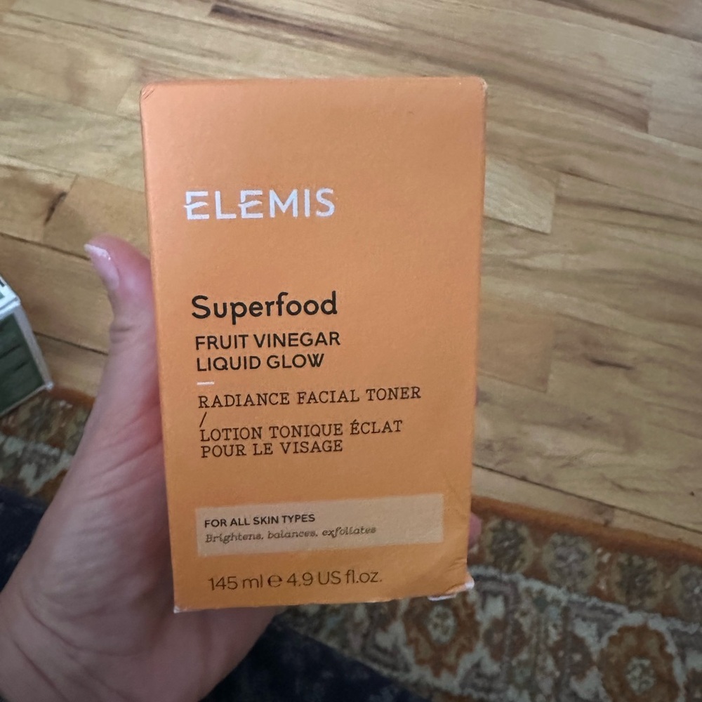 Elemis Superfood Fruit Vinegar Liquid Glow. New inbox. Never opened